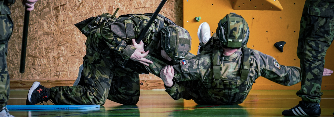 CLS: měkké techniky boje