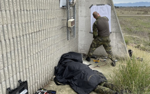 cesky_mnt_pri_likvidaci_ied_urceneho_k_vyrazeni_prvku_kriticke_infrastruktury_letiste_1.jpg