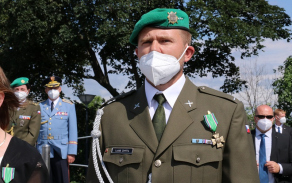 cet._lukas_chytil_prevzal_zasluzny_kriz_ministra_obrany_3.jpg