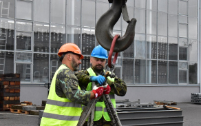pripevnovani_bremene_k_jerabu.jpg