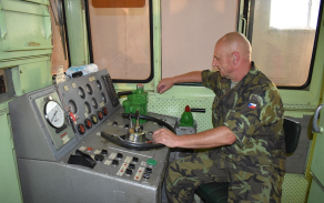 rtm._petr_kamenik_pri_kontrole_pred_jizdou.jpg